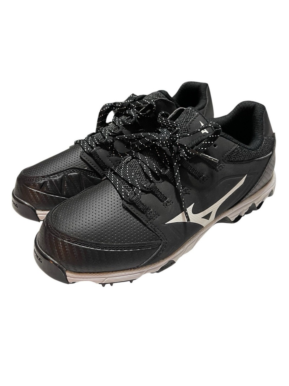Mizuno 9-Spike Swift 6 Low Women's Metal Softball Cleat Size 7.5 Black and White
